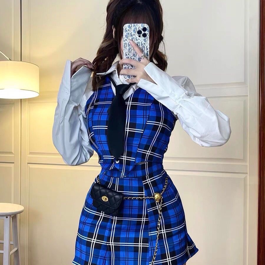 Luxury Brand Designer Bag Muses Earth Small Gold Ball Waist Chain Women's Waist Bag Small Style Chain C Brand Internet Celebrity Belt Vintage Wai