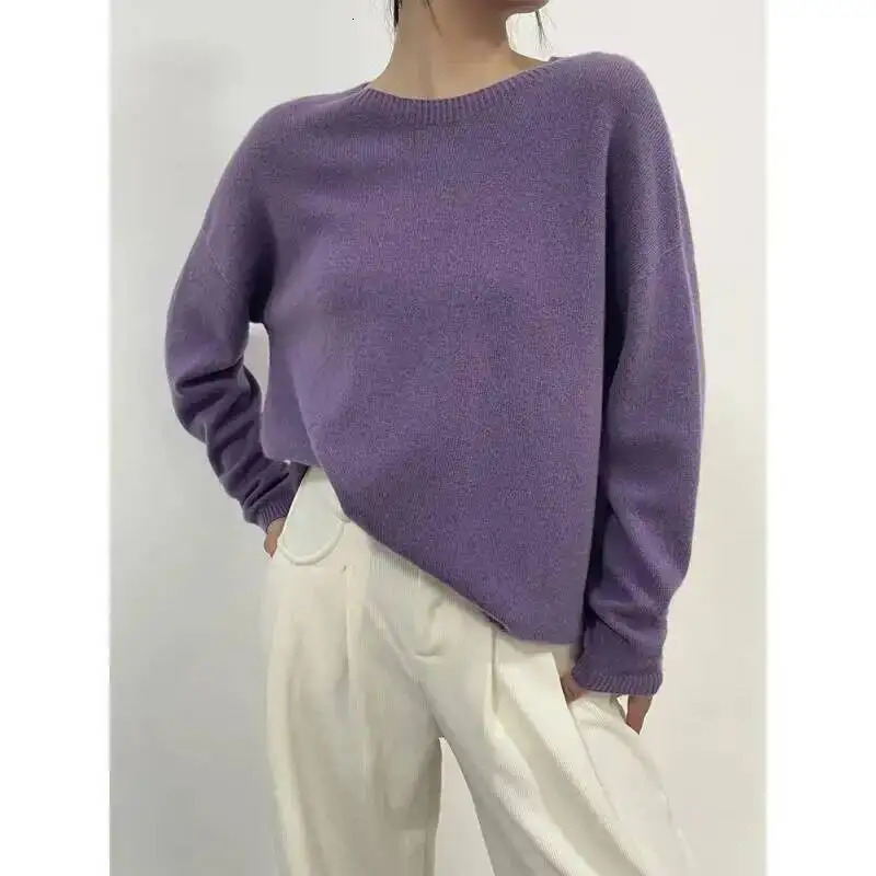 Autumn Winter 100 Pure Wool Seamless Sweater Women Round Neck Loose Soft Basic Knitted Pullovers 251023
