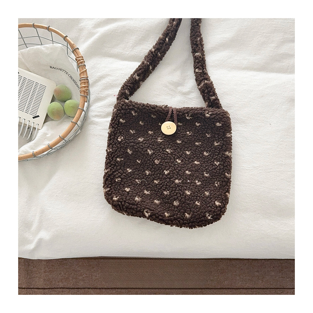 New designer children's lamb wool bag autumn and winter girl crossbody bag button plush bag baby shoulder bag concave shape