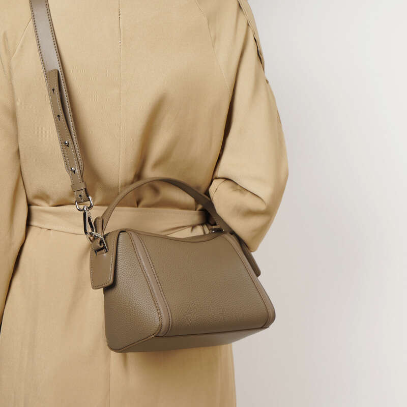 Luxury bag Top Layer Niche Cowhide Texture Simple New Style Single Shoulder Crossbody Boston Bag Design Genuine Leather