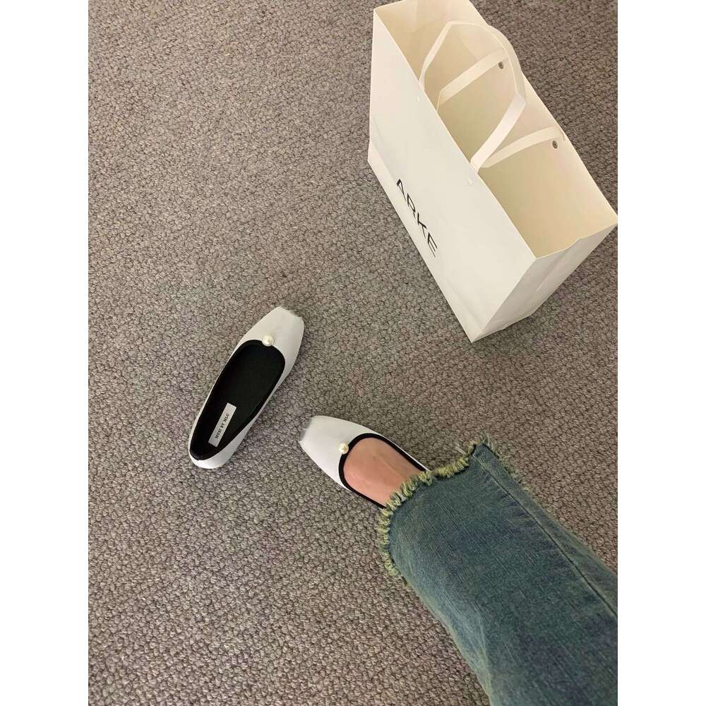 Square Toe Satin Surface Shallow Mouth Single Grandma Women Ballet 2025 Designer Shoe Autumn New Elegant Flat Shoes