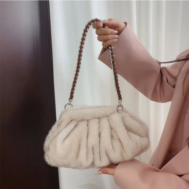 Womens Fur Handbag Bag Imitation Mink Fur Cloud Bag Plush Handbag 251023