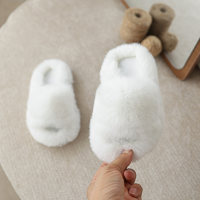 Kids Winter Fluffy Slippers Girl House Home Fur Slippers For Girls Boys Toddler Children Flat Platform Cozy Fuzzy Indoor Slippers Slides Sizes 24 - 35