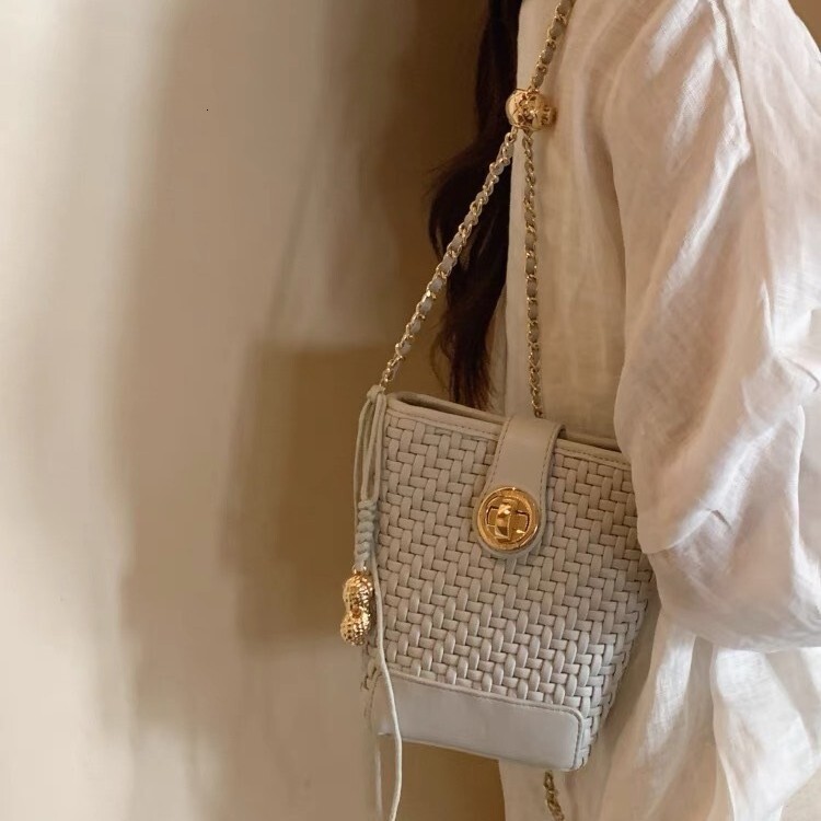 Luxury Brand Designer Bag Nanfeng Chio2nd Mist Moon Dream Weaving Bucket Bag For Women 2025 Super Popular Woven Bag Chain Shoulder Crossbody Small Bag