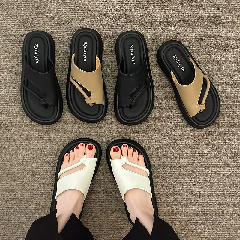 Fashionable Thick Heel Sandals Women's Summer Outdoor Clip Toe Herringbone Slippers Beach Flat Sandals Leather Women's Slippers Casual Stree