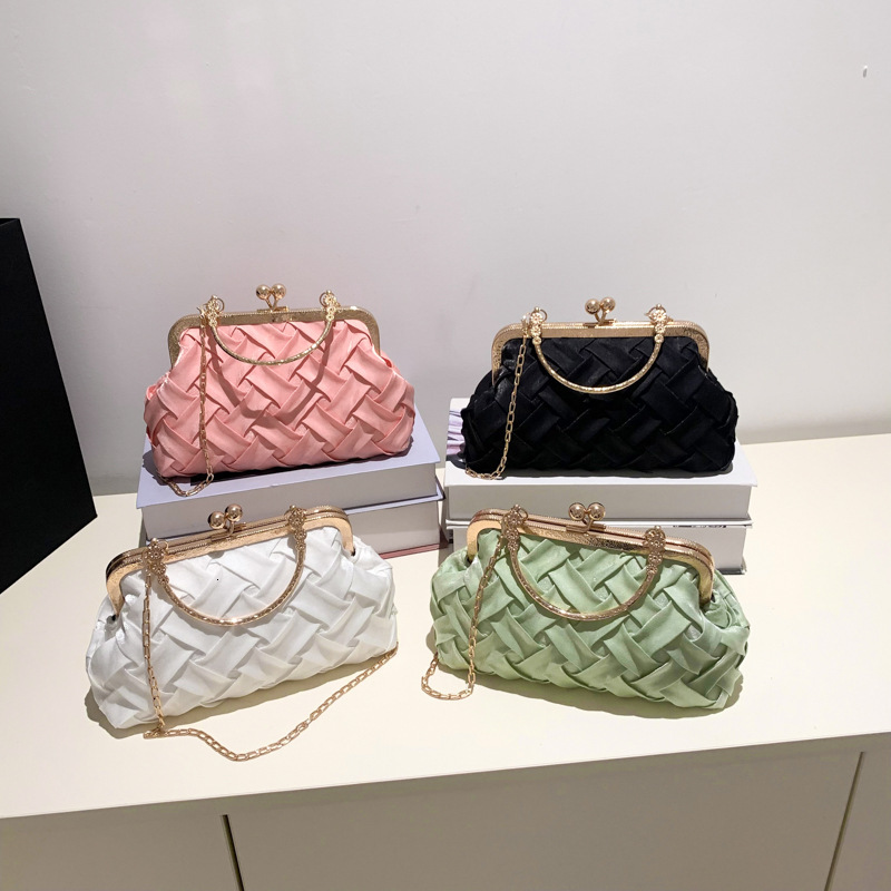 Luxury Brand Designer Bag Fashion Chain Bag For Women 2023 Spring New Casual Simple Single Shoulder Shell Bag Woven Crossbody Bag Women's Bag