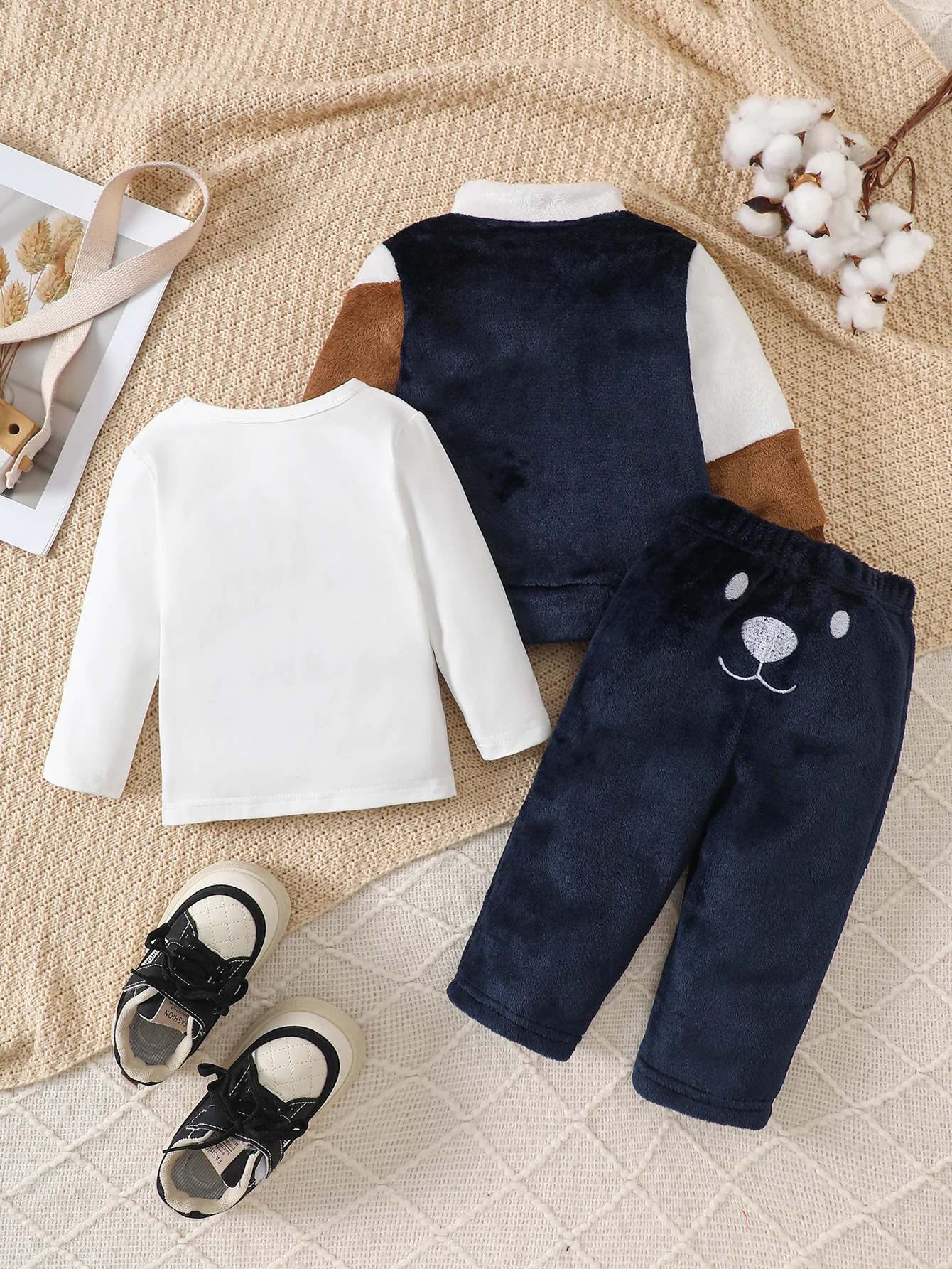 IURNXB 3pcs Baby Clothes Set for Boys Infant Snowsuits Fleece Jacket PantsTShirt Outfits Casual Playwear Winter 251023