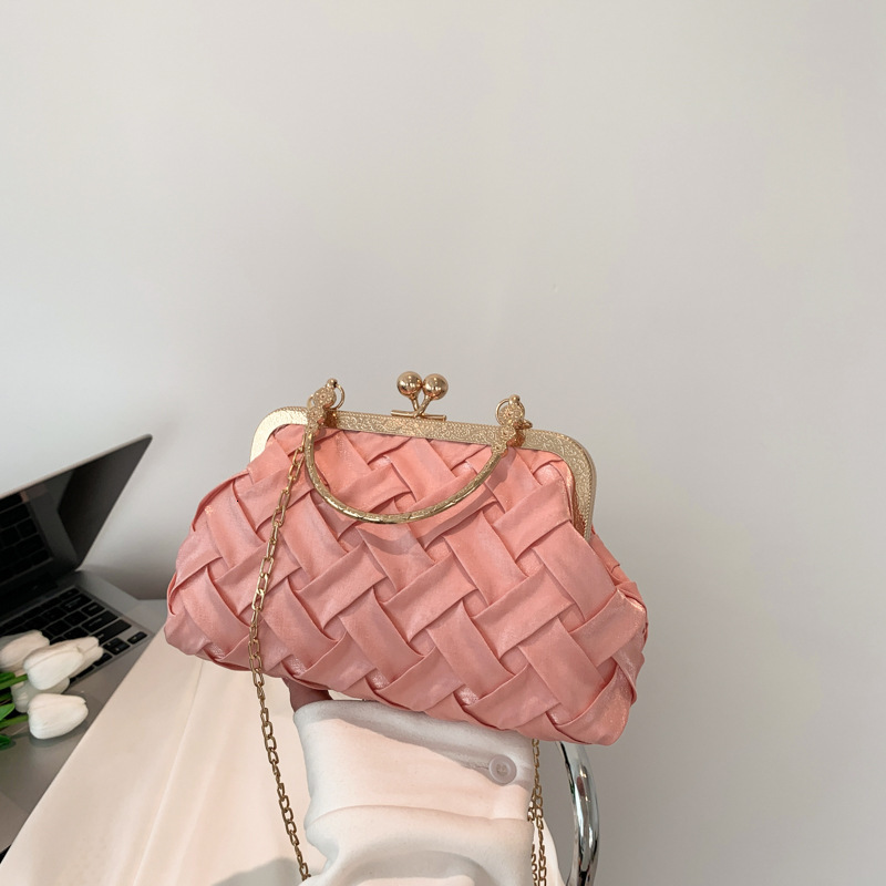 Luxury Brand Designer Bag Fashion Chain Bag For Women 2023 Spring New Casual Simple Single Shoulder Shell Bag Woven Crossbody Bag Women's Bag