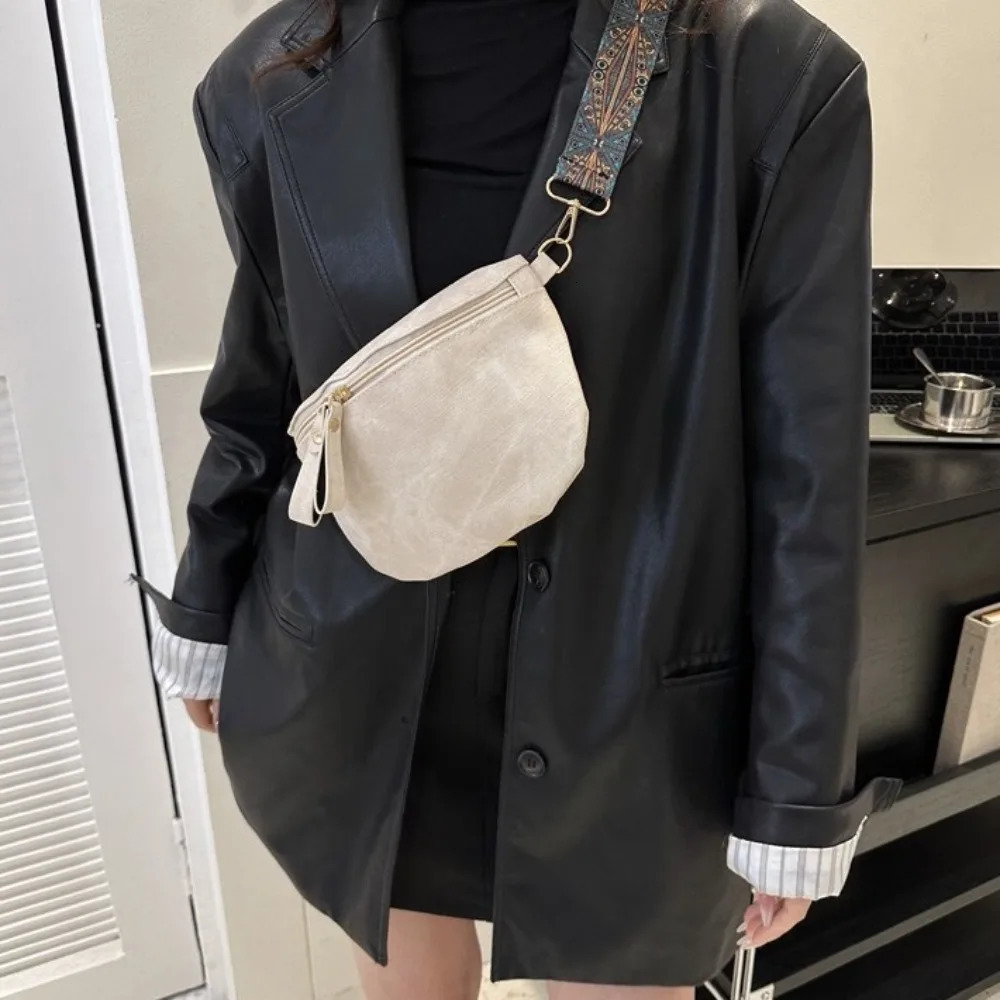 Fashion Dumpling Shape PU Leather Waist Bag Korean Style Wide Strap Chest Bag Message Bag Zipper Women Crossbody Bag Streetwear 251023
