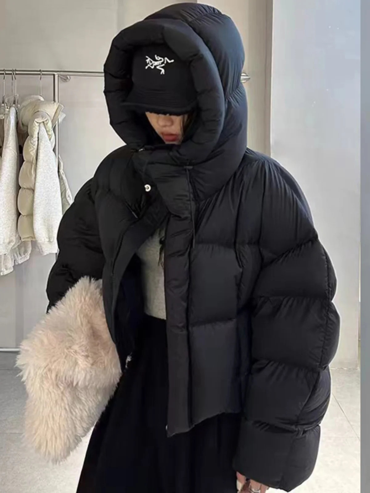 Trendy American Sle Womens ort Cotton Jaet Coat with Hood Winter Faion Small Size Sense Bread Clothes 251020