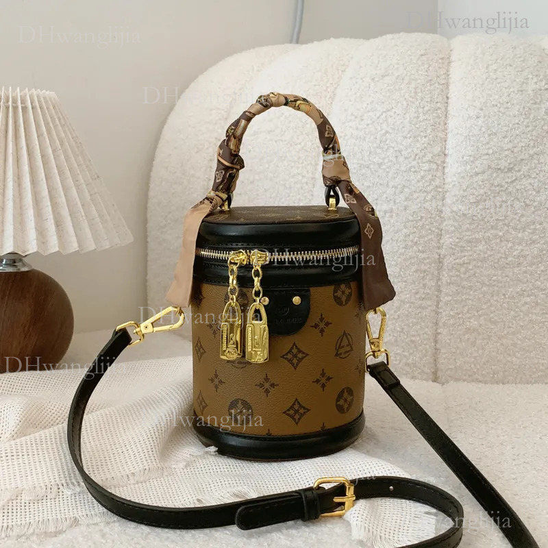 DHGM Free shipping cylinder Small women's new fashion senior cylindrical one-shoulder bucket crossbody bag dh4300051