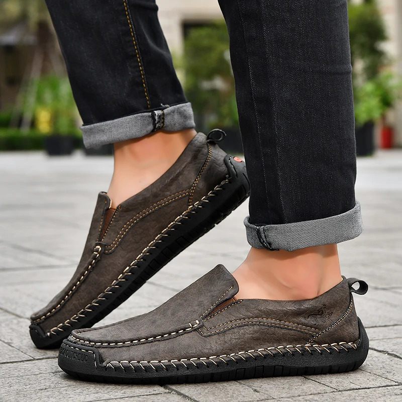Mens Flat Casual Shoes Handmade Leather Men Loafers Outdoor Men Shoes Breathable Men Moccasins Mens Sneakers Driving Shoes 251023
