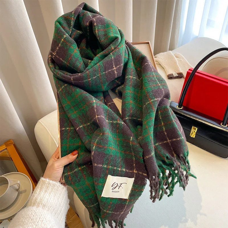 Winter Cashmere Warm Scarf for Women Doublesided Pashmina Thickened Green Scarf Christmas Year Gift Shawl 251024