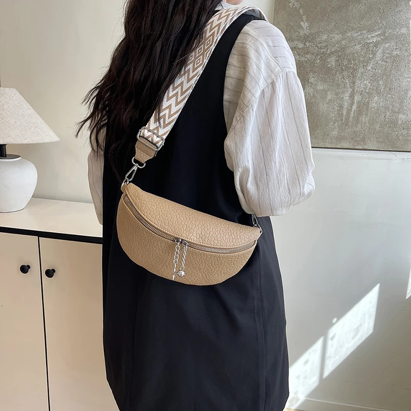 Fashion Waist Bag Soft Leather Women Fanny Pack Chest Pack Belt Bag Casual shopping Shoulder Crossbody Bags Phone purse 251023