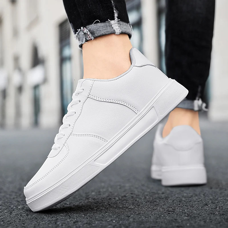 Classic White Sneakers for Men Women Comfort Leather Sneakers Skateboarding Sports Shoes Big Size 47 Men Trainers Basket Homme 251023