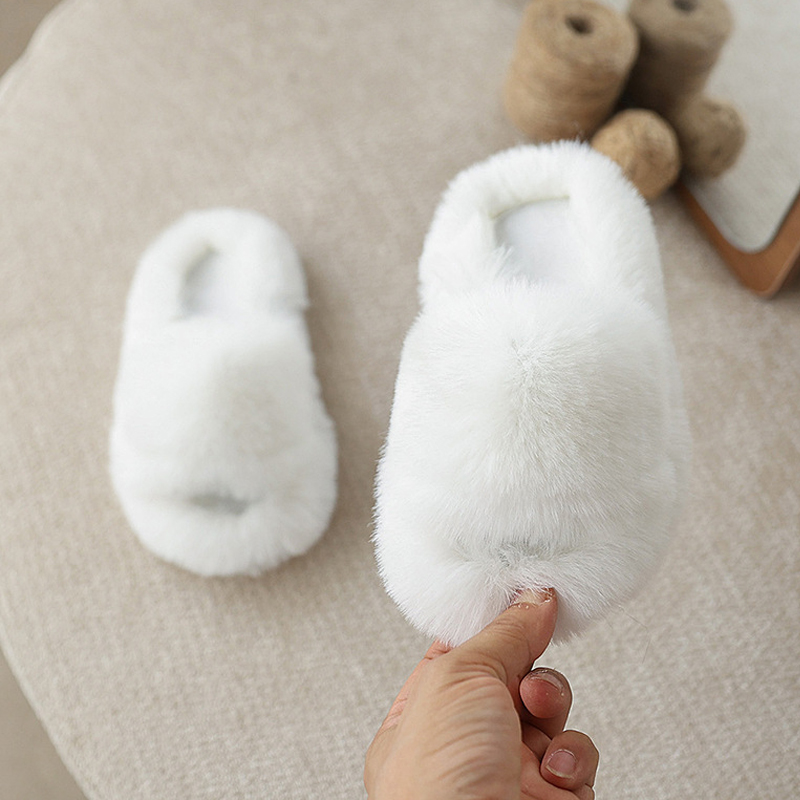 Kids Winter Fluffy Slippers Girl House Home Fur Slippers For Girls Boys Toddler Children Flat Platform Cozy Fuzzy Indoor Slippers Slides Sizes 24 - 35