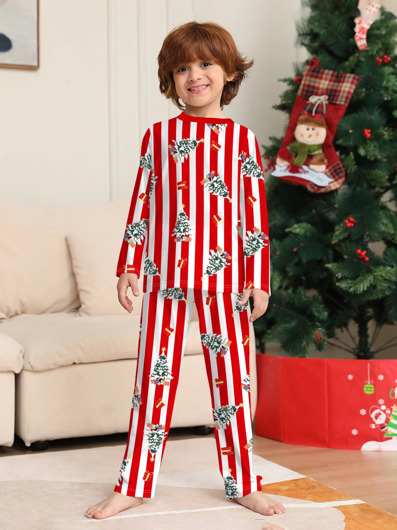 Family Matching Xmas Sleepwear Red White Striped Christmas Tree Printed Pajamas 251023