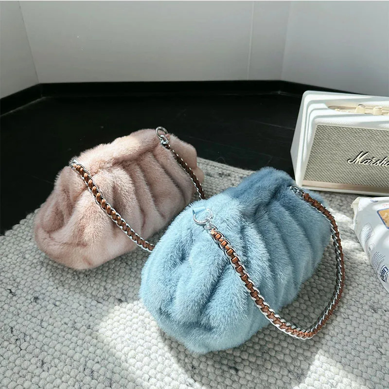Womens Fur Handbag Bag Imitation Mink Fur Cloud Bag Plush Handbag 251023