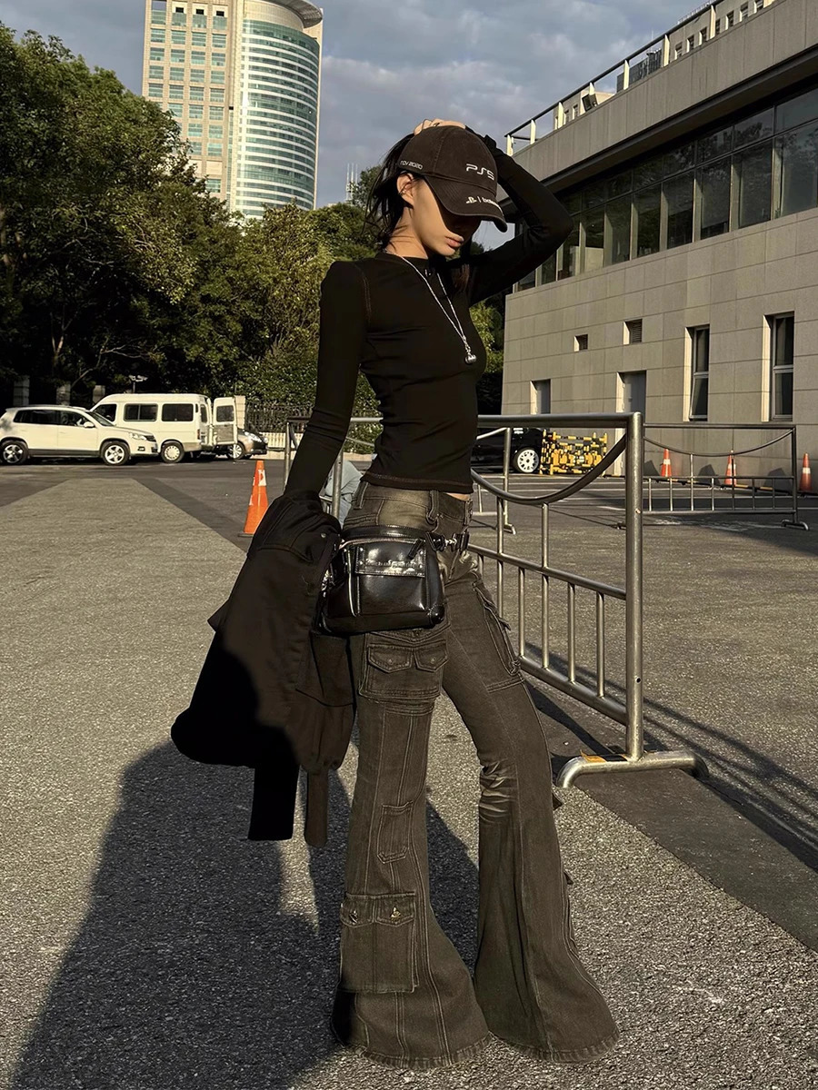 REDDACHiC Black Low Waist Cargo Jeans 2000s Distressed Whiskers Multipocket Stretch Bootcut Pants Women Retro Grunge Streetwear 251023