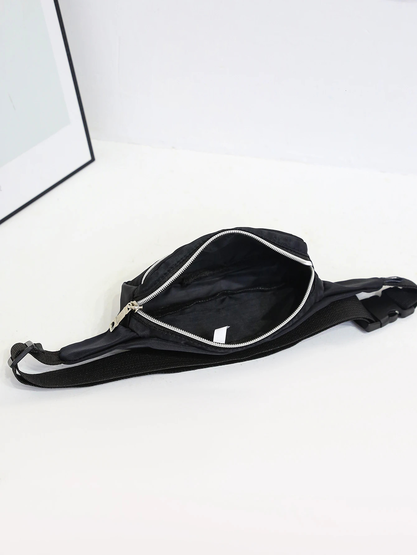 Fashion Men Women Waist Bag Casual Fanny Pack Purse Large Phone Belt Bag Pouch Canvas Outdoor Travel Phone Bag Banana Hip Bags 251023
