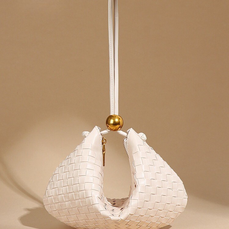 Luxury Brand Designer Bag 2025 New Luxury High-End Handbag Woven Pendant Single Shoulder Crossbody Bag For Women