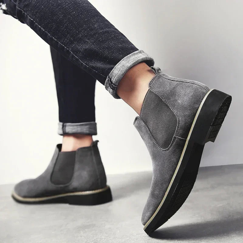 Winter Large Size Mens Chelsea Midcut Boots Casual Leather Boots for men Allmatch Pointed Toe Wedding Classic Business Boots 251023