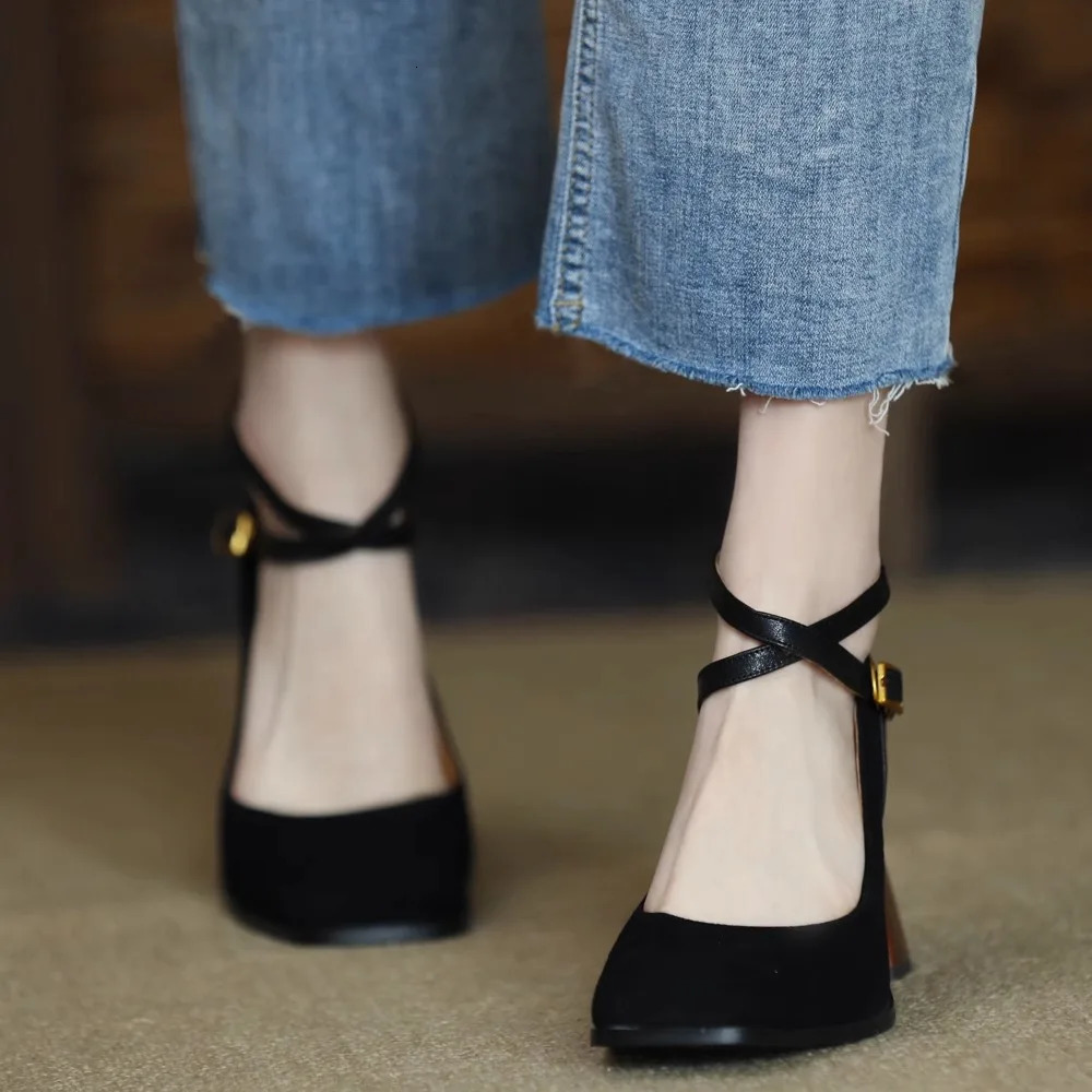 2025 Spring and Autumn Fashion Square Toe Thick Heel Retro Matte Sexy Trendy Cross Buckle Womens Shoes 251016