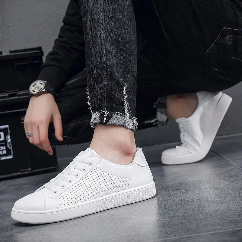 Classic Mens White Sneakers Comfortable Summer Leather Sneakers Men Flat Skateboard Shoes Casual Sports Zapatillas De Skate 251023