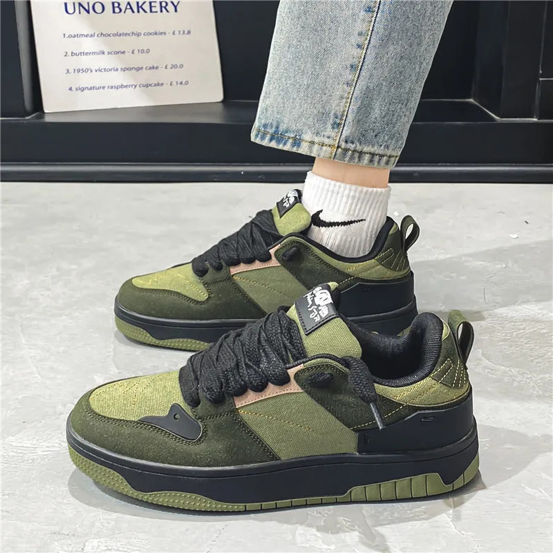 Fashion Green Mens Casual Sneakers Street Youth Sport Skateboard Shoes Men er Skateboarding Men Sneaker zapatillas hombre 251023