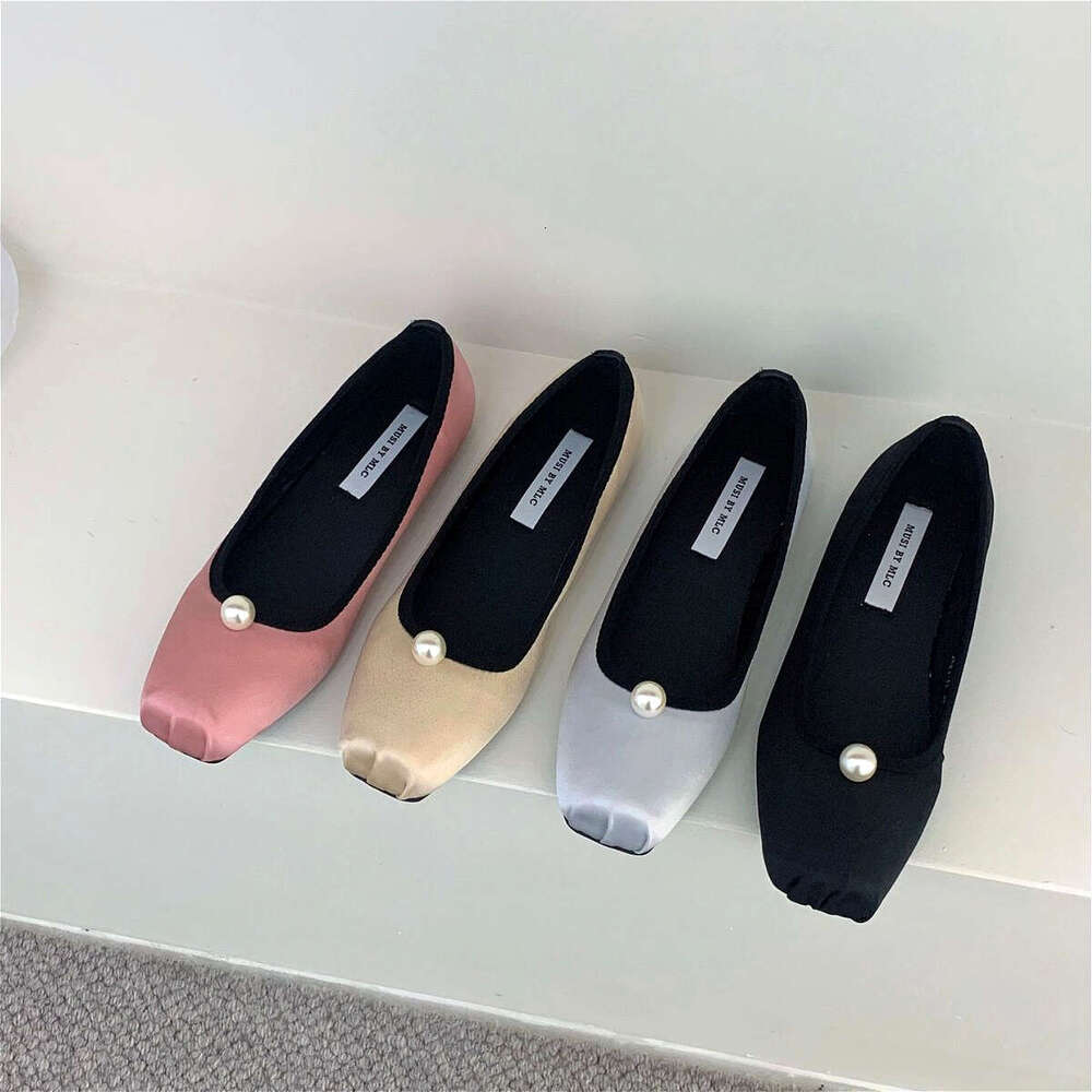Square Toe Satin Surface Shallow Mouth Single Grandma Women Ballet 2025 Designer Shoe Autumn New Elegant Flat Shoes