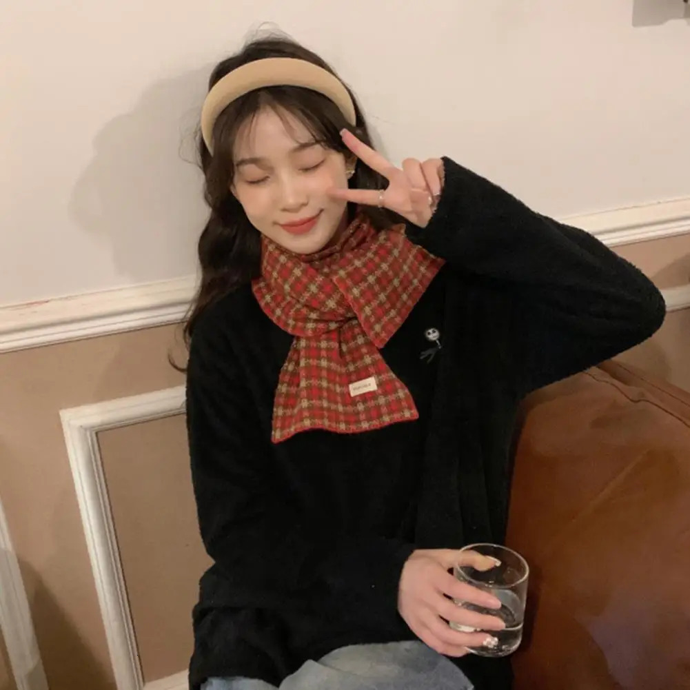 Versatile Fashion Accessory Vibrant Cozy Winter Scarf Christmas Years Red Gift Ambience Soft Thickened Warm for Women 251024