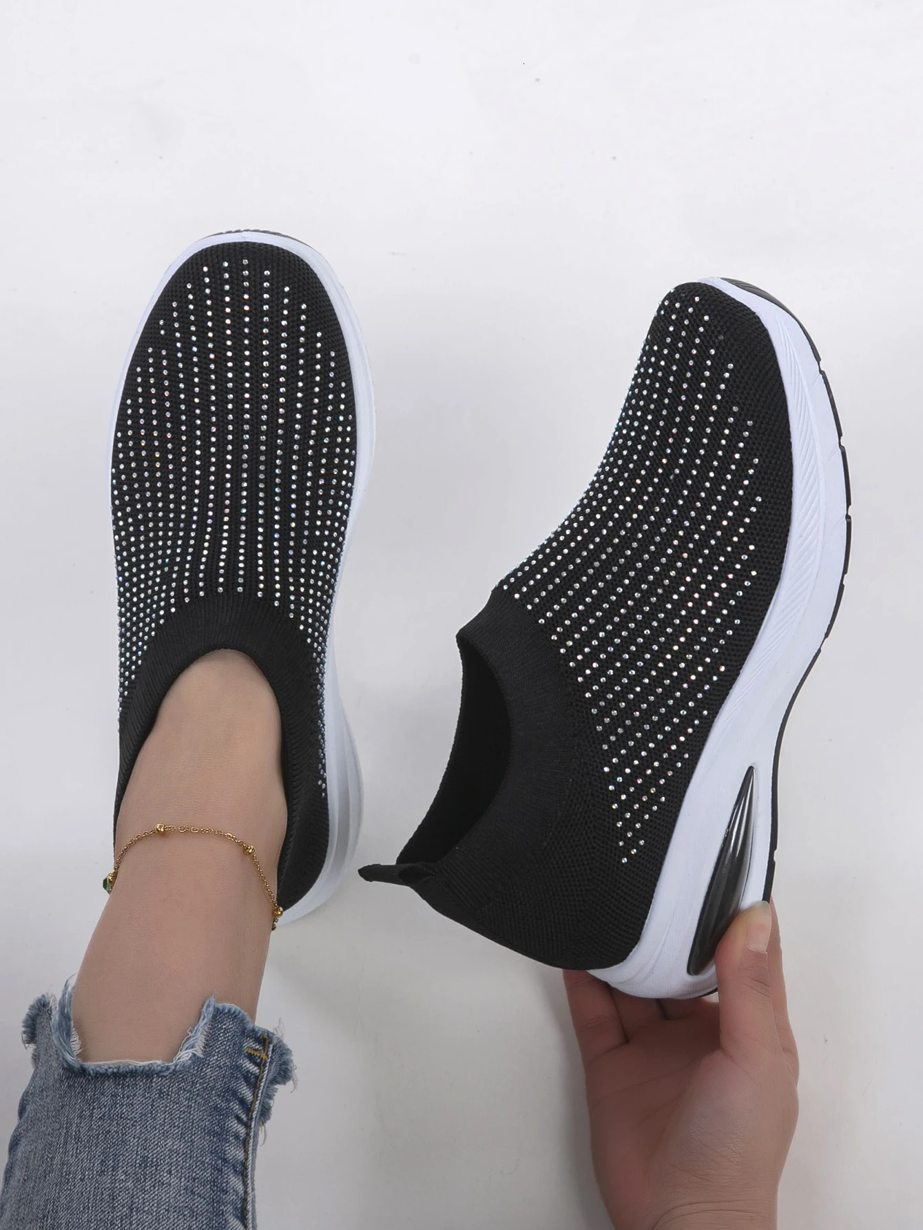 Spring womens sports shoes fashionable breathable lightweight nonslip wearresistant casual sports shoes flat shoes 251023