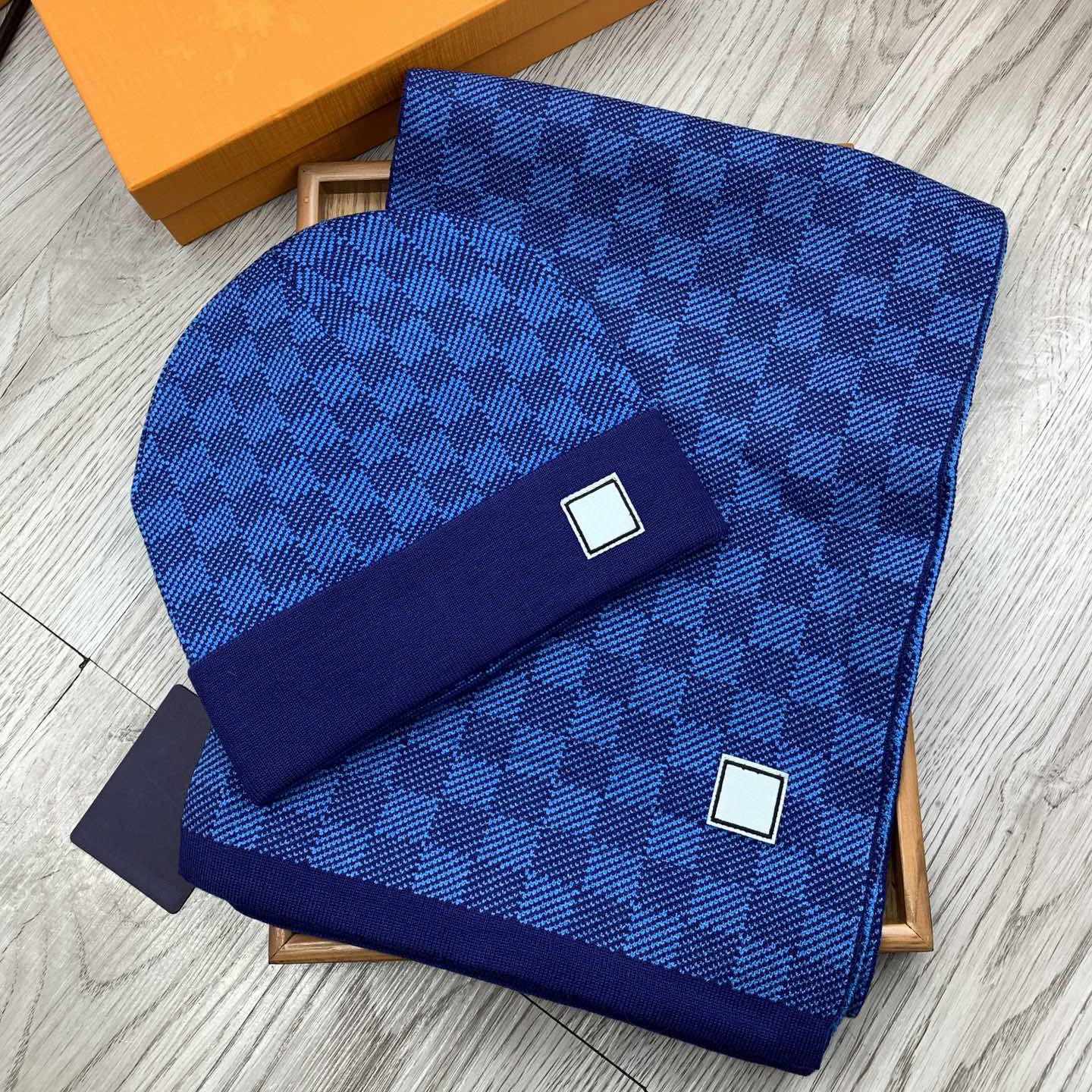 Classic Style Print… - image