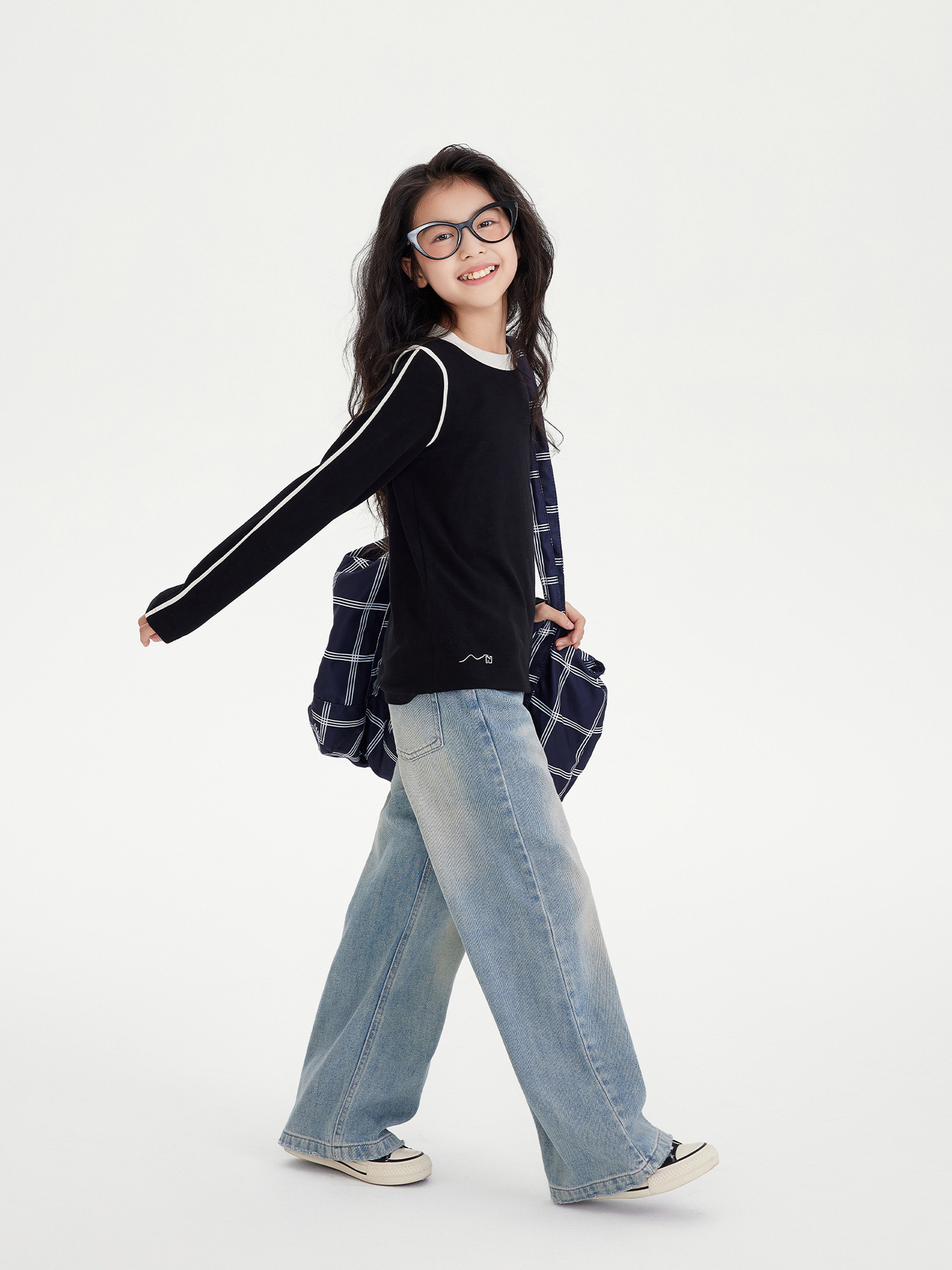 Kids Clothing Jeans 2025 Autumn Winter Girls Straight Leg Jeans, Vintage Washed Wide Leg Denim Trousers, Loose Casual Pants for Children Free Shipping