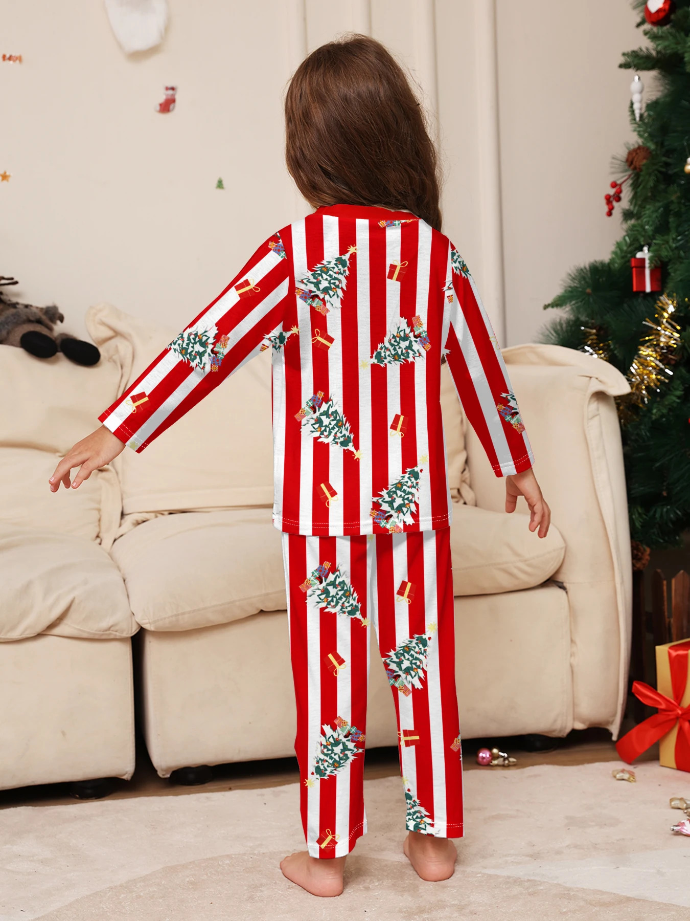 Family Matching Xmas Sleepwear Red White Striped Christmas Tree Printed Pajamas 251023