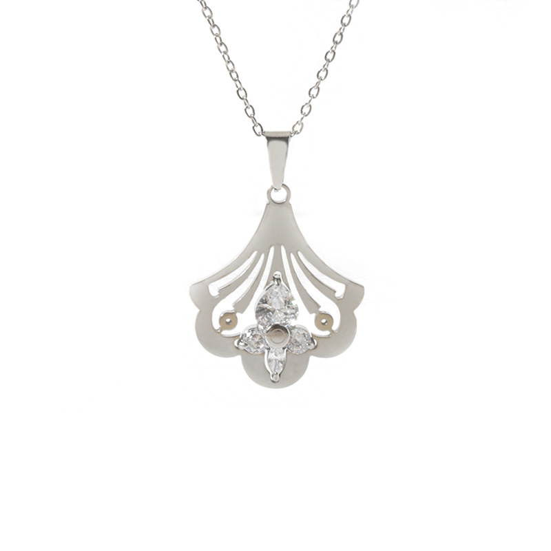 Designer necklace Gold necklace Vintage fan-shaped pendant necklace dress design light luxury fashion temperament high-end zircon collarbone chain