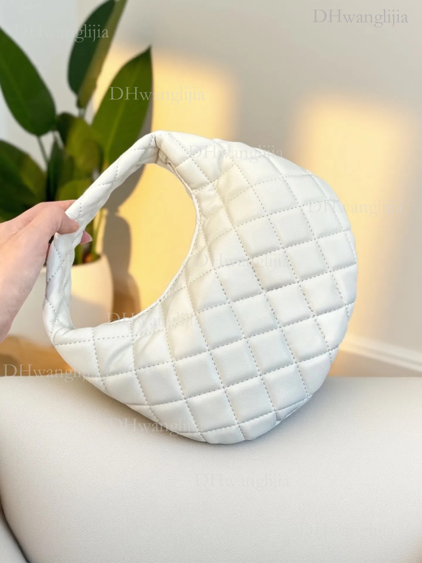 DHGM bag Crossbody Purse Designer 2025 Stylish Women's Casual Multi-Functional Shoulder with Free Shipping Fashion Bag dh4300051