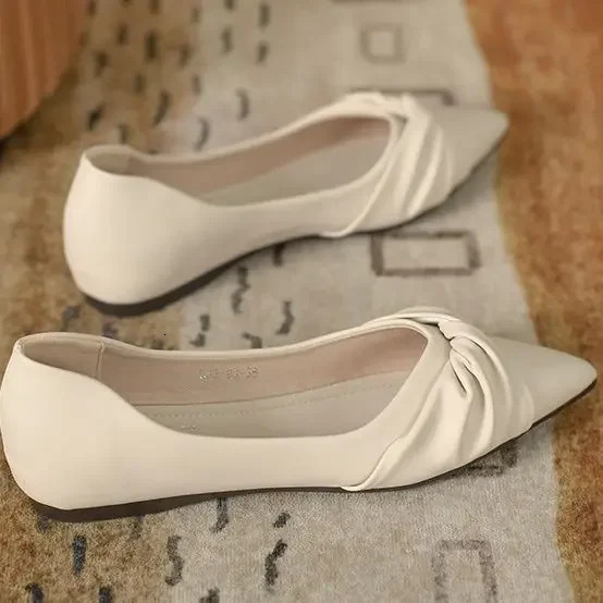 Fall Fashion Pointy Flats Shallow Casual Soft Sole Ballet Shoes Athletic Womens Shoes Flats Shoes Women 251023