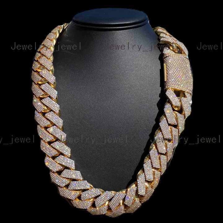 Wholesale Unisex 925 Silver Cuban Link Chain Rappers Hip Hop Style with Moissanite Diamonds Yellow Gold Material Gift Necklaces