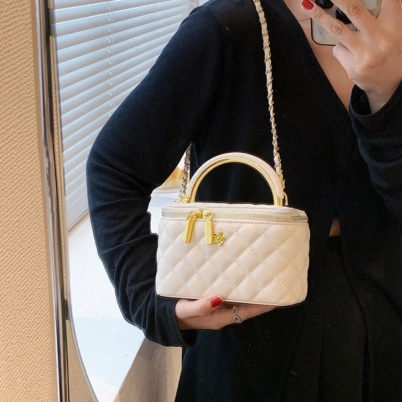 Quilted Shoulder Bag for Women PU Leather British Style Handbag Ladies Chain Crossbody Bags Female Small Square Pocket 251018