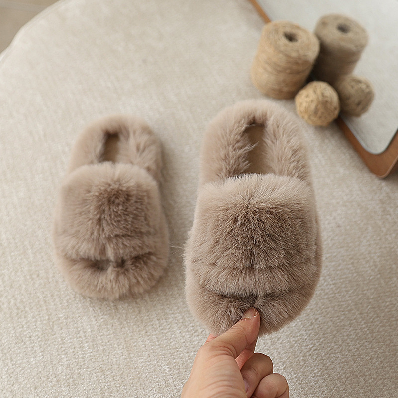 Kids Winter Fluffy Slippers Girl House Home Fur Slippers For Girls Boys Toddler Children Flat Platform Cozy Fuzzy Indoor Slippers Slides Sizes 24 - 35