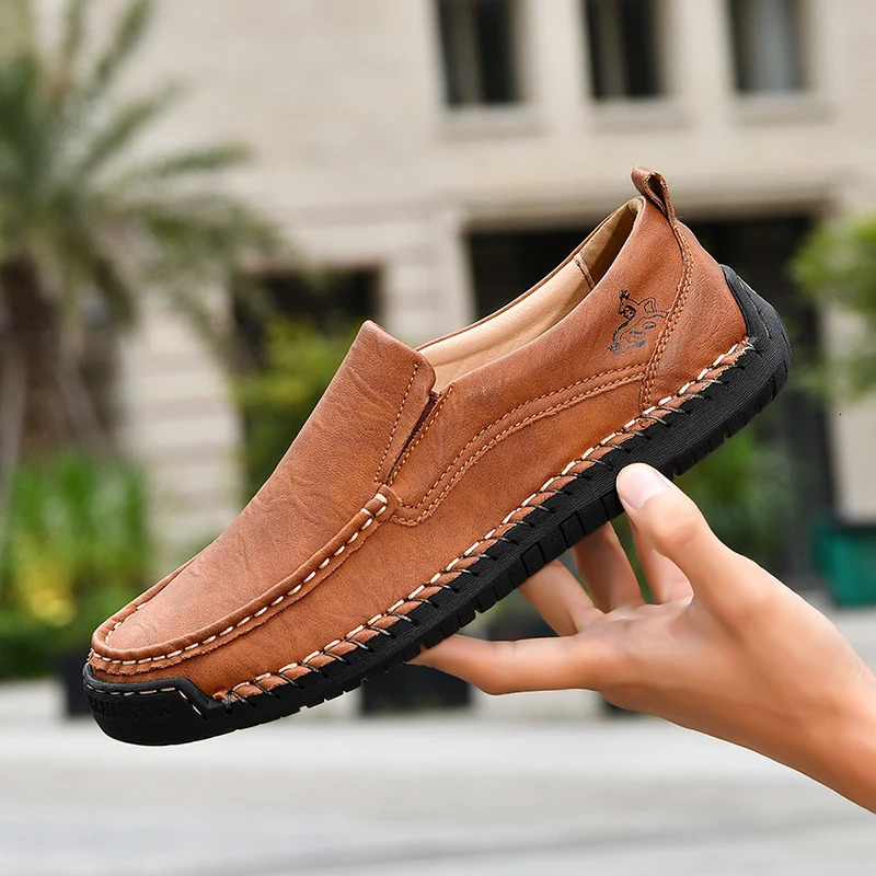 Mens Flat Casual Shoes Handmade Leather Men Loafers Outdoor Men Shoes Breathable Men Moccasins Mens Sneakers Driving Shoes 251023