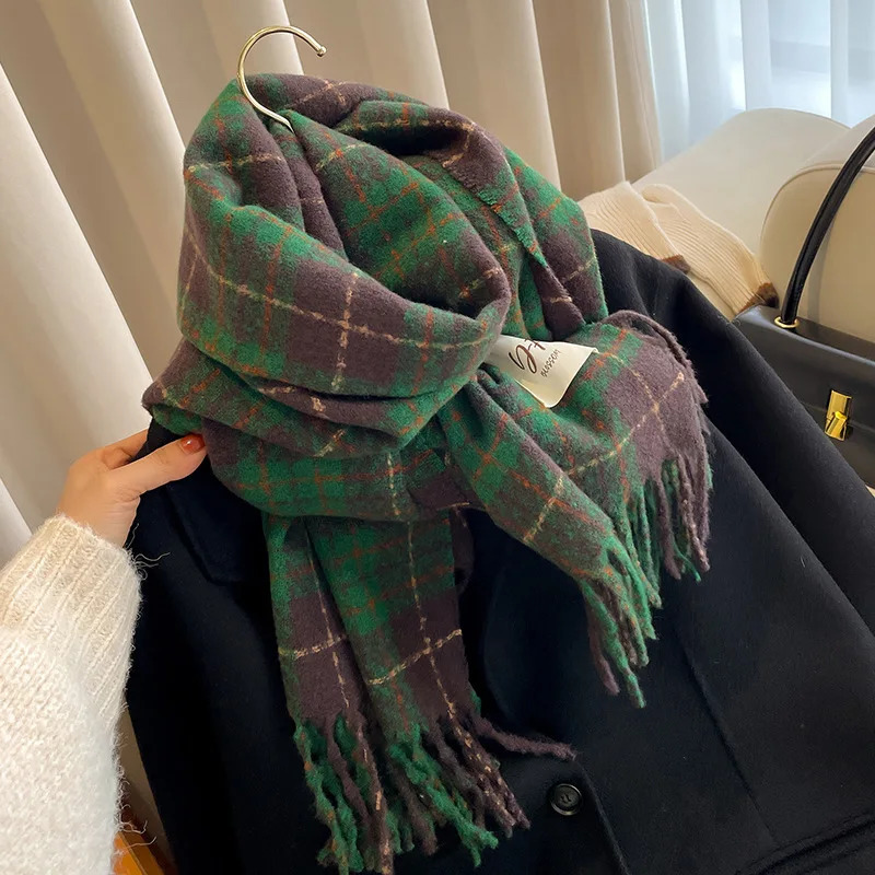 Winter Cashmere Warm Scarf for Women Doublesided Pashmina Thickened Green Scarf Christmas Year Gift Shawl 251024
