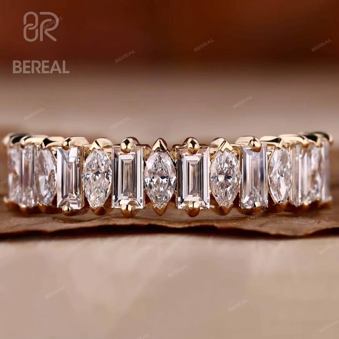 IGI Certified Baguette Cut Vvs Lab Grown Diamond Anniversary Ring New Design Yellow Gold 925 Silver Wedding Ring Women Jewelry