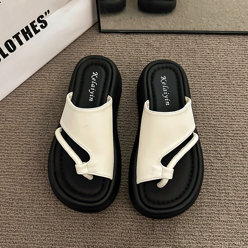 Fashionable Thick Heel Sandals Women's Summer Outdoor Clip Toe Herringbone Slippers Beach Flat Sandals Leather Women's Slippers Casual Stree