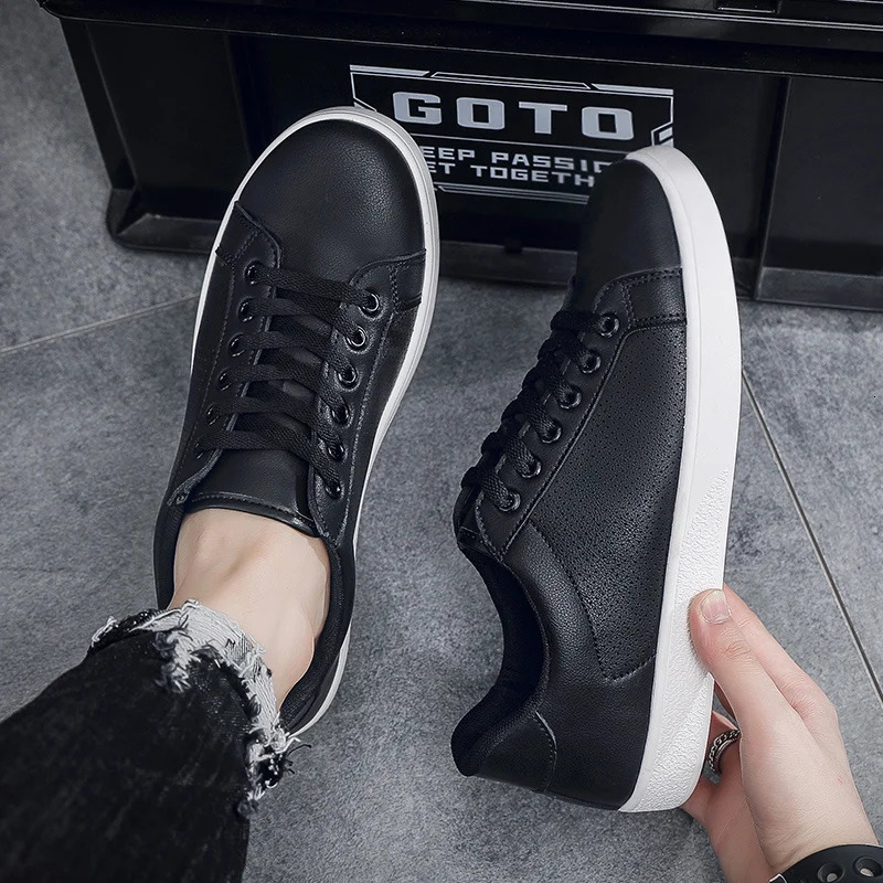 Classic Mens White Sneakers Comfortable Summer Leather Sneakers Men Flat Skateboard Shoes Casual Sports Zapatillas De Skate 251023