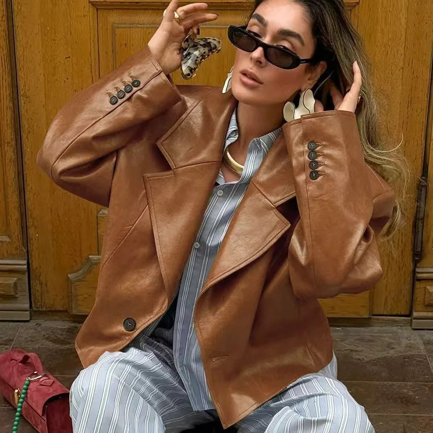 Fashion Pu Leather Women Jacket Long Sleeve Turndown Collar Button Female Coat Autumn Locomotive Lady Urban Streetwear 251020