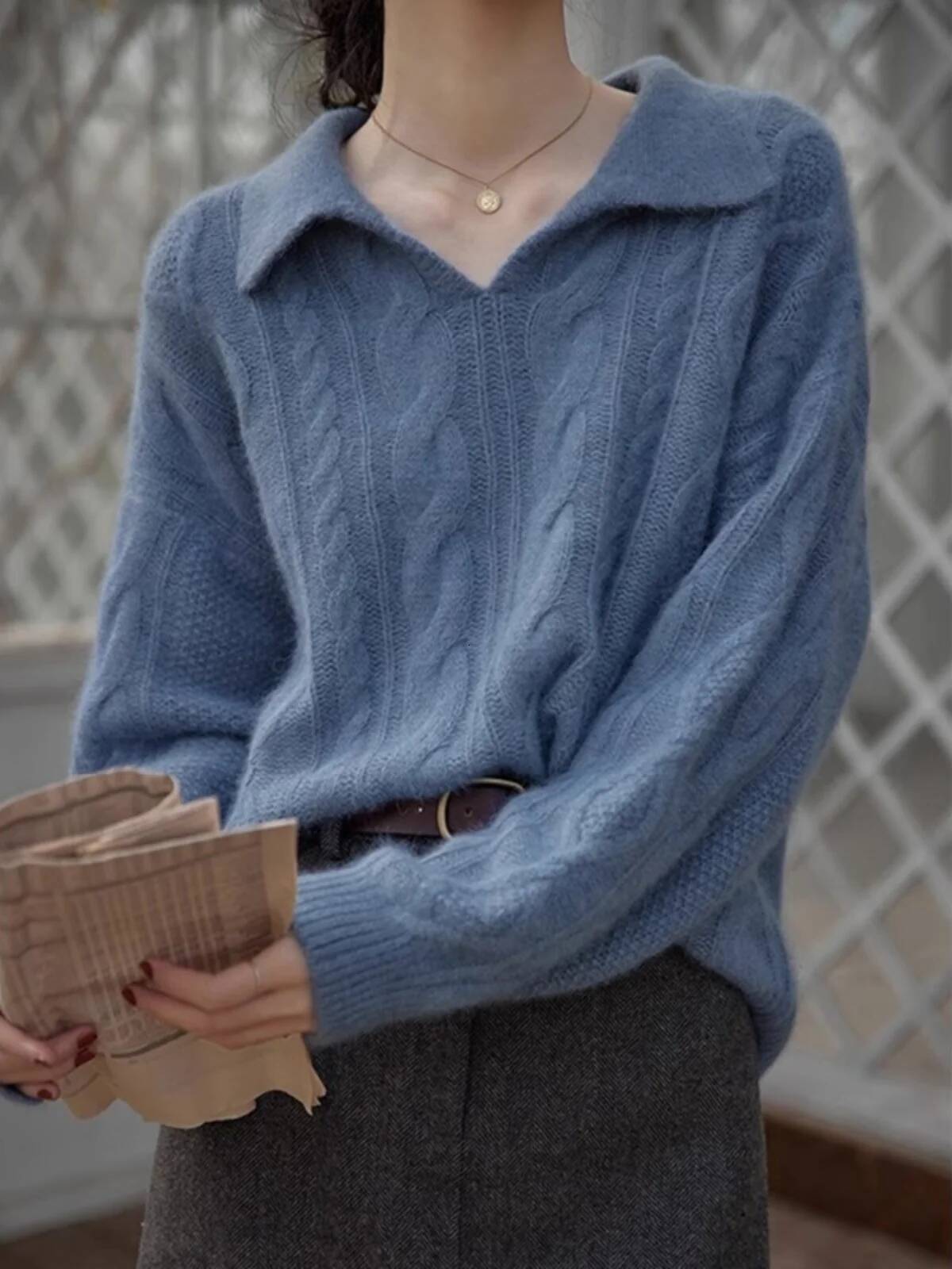 Retro Blue Twist Lapel Cashmere Sweater Women Wear Lazy Wind Pullover In Autumn And Winter.