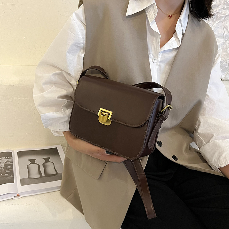 Free shipping designer bag Women Bag New Fashion Simple Crossbody Bag Single Shoulder Small Square Bag Versatile Trendy Style