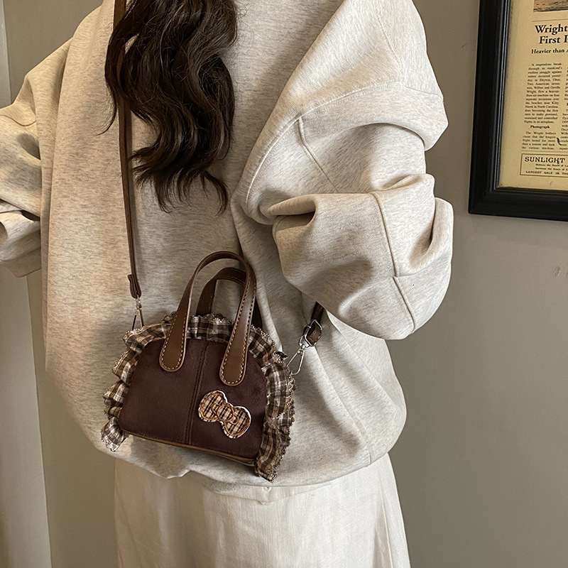 Korean style niche new minimalist elegant handbag autumn cute versatile style fashionable women's shoulder bag luxury designer bag